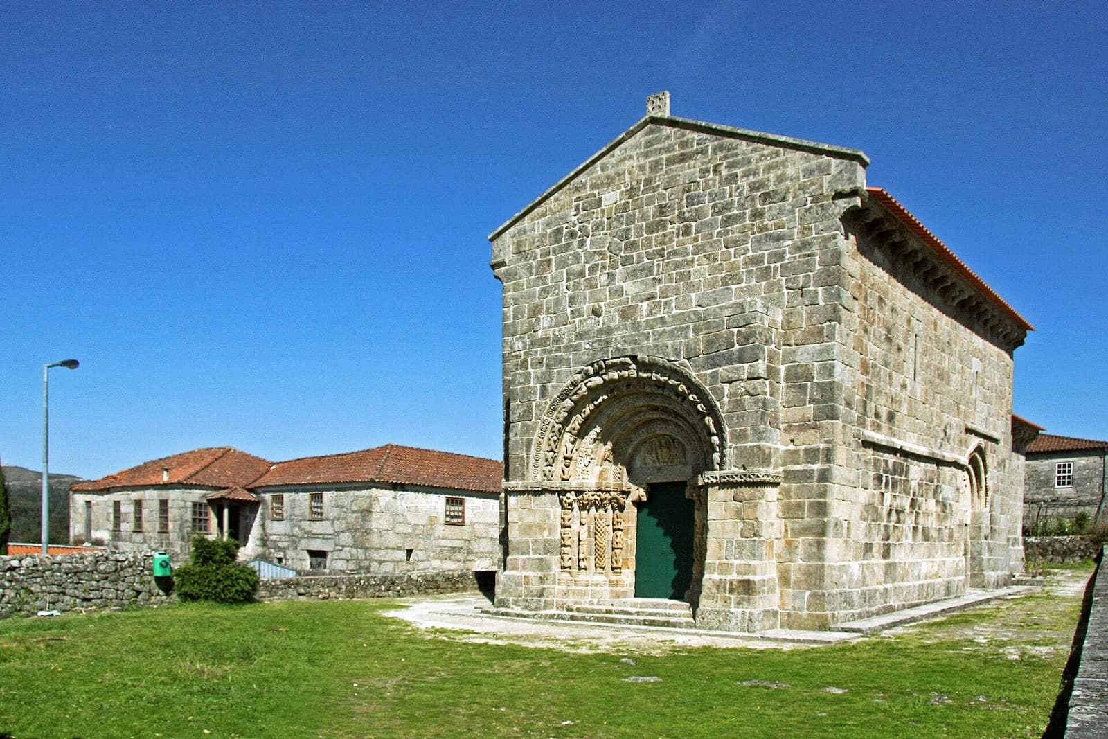 Iglesia del Salvador de Bravães